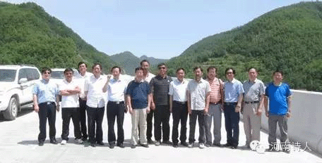 图片19.gif 图片19.gif
